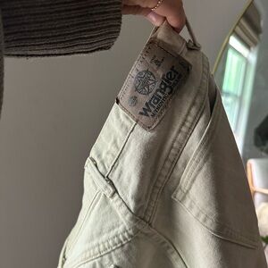 Wrangler cream denim shorts